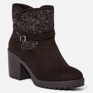 Chunky Heel Booties 🍁